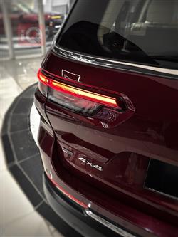 جیپ L گراند شیرۆکی